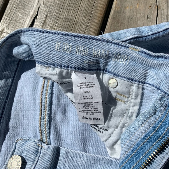 Retro high waist jean shorts - Picture 3 of 3